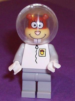 LEGO Minifigure-Sandy Cheeks - Light Bluish Gray Legs-SpongeBob SquarePants-BOB012-Creative Brick Builders